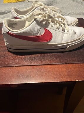 Nike Court Legacy White Red Leather Sneakers Men’s Size 7 Good